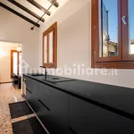 Rent 4 bedroom apartment of 115 m² in Venice