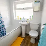 Rent 3 bedroom flat in West Midlands