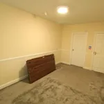 Rent 1 bedroom flat in Wakefield