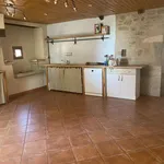 Maison de 140 m² avec 1 chambre(s) en location à Sainte-Croix