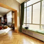 Rent 4 bedroom apartment of 185 m² in Paris