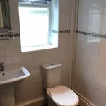 Rent 3 bedroom house in Wales