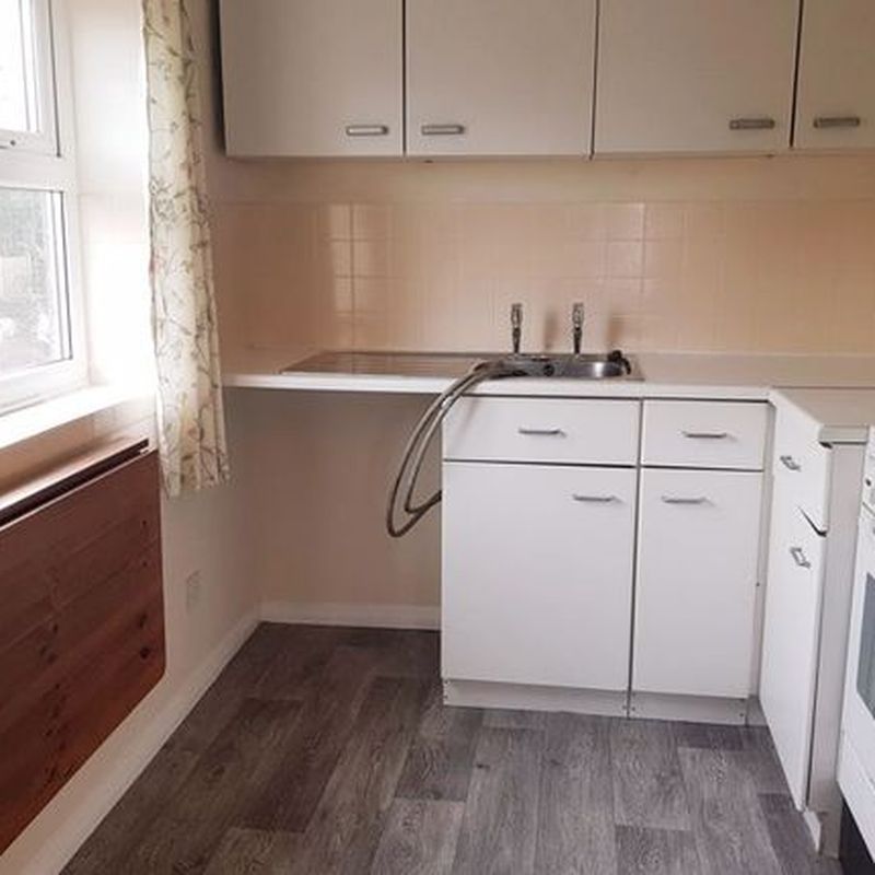 Flat to rent in Hopkins Heath, Telford TF5 Admaston