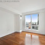 Rent 2 bedroom apartment of 957 m² in Manhattan