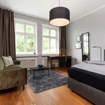 Miete 2 Schlafzimmer wohnung von 65 m² in Berlin