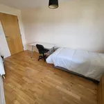 Rent 2 bedroom flat in Paisley