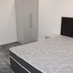 Rent 2 bedroom flat in West Midlands