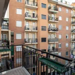 Rent 3 bedroom apartment in Milan