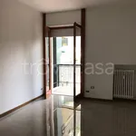 Affitto 3 camera appartamento di 110 m² in Milano