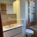 Affitto 4 camera casa di 85 m² in Bologna