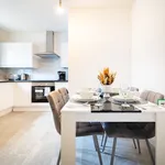 Rent 5 bedroom apartment of 74 m² in Luton