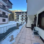 Affitto 2 camera appartamento di 51 m² in Campitello di Fassa