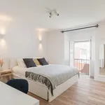 Rent 6 bedroom apartment in Lisbon