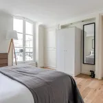 Appartement de 99 m² avec 3 chambre(s) en location à Paris