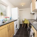 Rent 3 bedroom flat in West Midlands