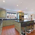 Rent 6 bedroom house in South East England