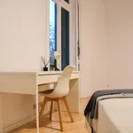 Rent a room of 350 m² in Barcelona