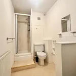 Rent 2 bedroom flat in Pembroke