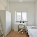 Rent 7 bedroom apartment in Lisbon