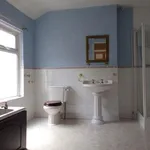 Rent 3 bedroom flat in Wales