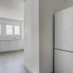 Rent 4 bedroom apartment of 150 m² in Lisbon