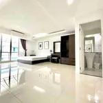 Rent 2 bedroom apartment of 97 m² in Bangkok