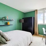 Rent a room in paris