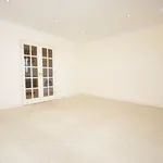 Rent 2 bedroom flat in South East England