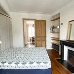 Rent 2 bedroom apartment of 33 m² in Paris