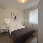 Rent 3 bedroom apartment of 110 m² in Rovinj