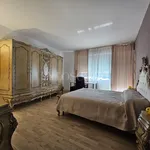 Rent 3 bedroom apartment of 90 m² in Como