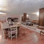 Rent 10 bedroom house of 600 m² in Appiano Gentile