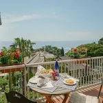 Rent 2 bedroom apartment of 84 m² in Bogliasco