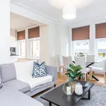 Rent 3 bedroom apartment in London