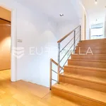 Rent 3 bedroom apartment of 230 m² in Zagreb