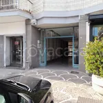 Rent 2 bedroom apartment of 60 m² in Napoli