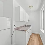 Rent 1 bedroom apartment in Queens