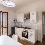 Affitto 4 camera casa di 195 m² in Aci Sant'Antonio