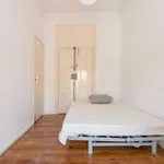 Rent a room in Lisbon