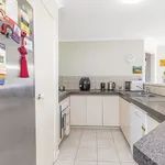 Rent 3 bedroom apartment in Brentwood