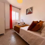 Rent a room of 85 m² in Valencia