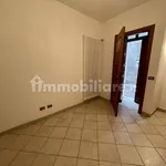 Affitto 2 camera casa di 67 m² in Mandello del Lario