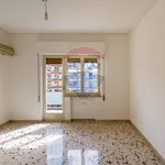 Rent 4 bedroom apartment of 156 m² in Palermo