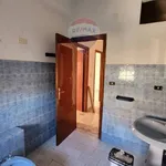 Rent 5 bedroom apartment of 95 m² in Favara