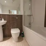 Rent 2 bedroom flat in Swansea