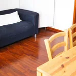 Rent 2 bedroom apartment in Milan