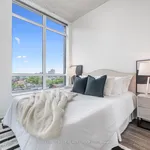 Appartement de 592 m² avec 5 chambre(s) en location à Toronto