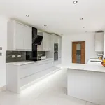 Rent 5 bedroom house in West Midlands