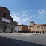 Rent 1 bedroom apartment of 40 m² in Bologna