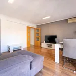 Rent a room of 90 m² in valencia